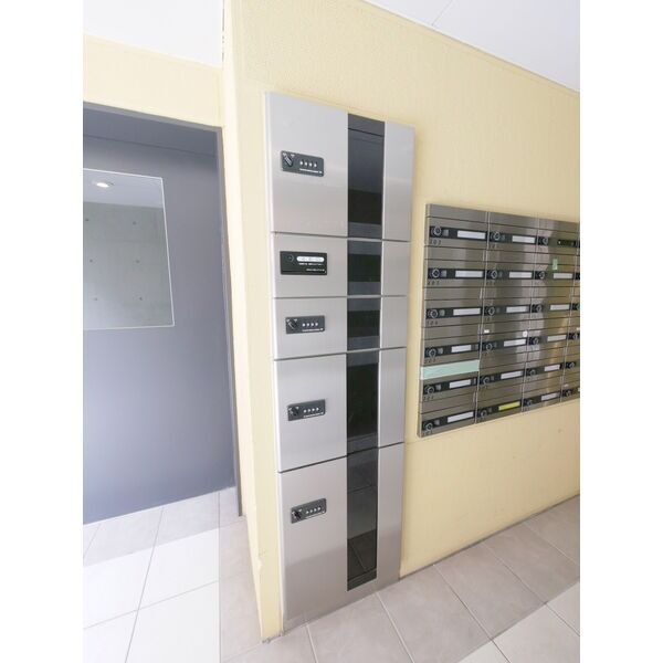 4/4 エントランス