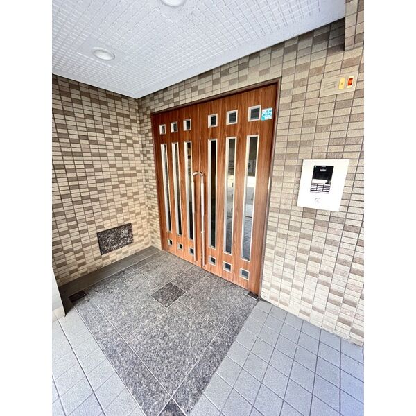 3/6 エントランス