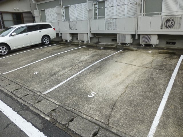 21/30 駐車場