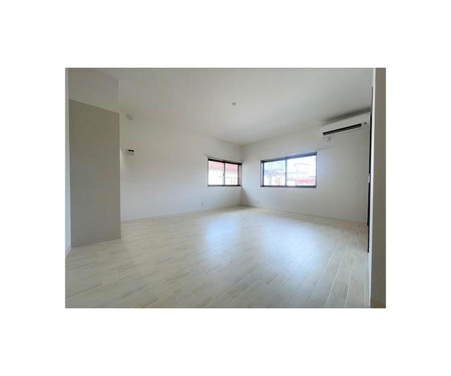 14/30 リビング/ダイニング