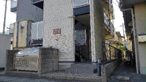 2/2 エントランス