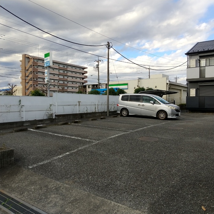 2/2 駐車場
