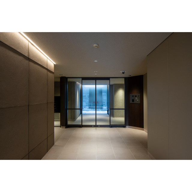 20/27 エントランス