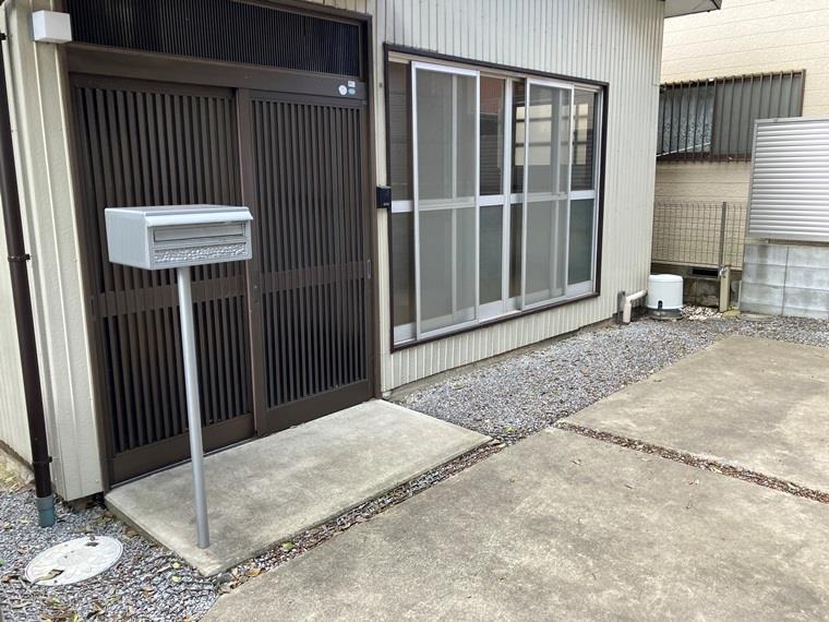 2/3 エントランス