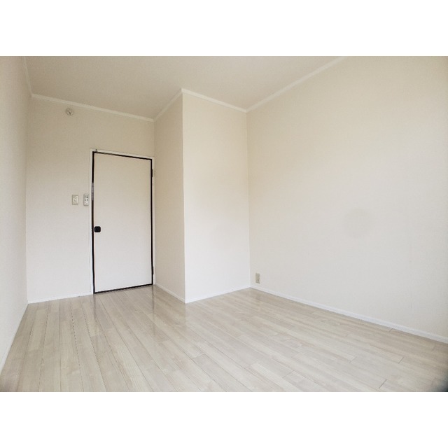 15/16 エントランス