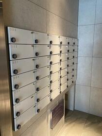 14/14 エントランス