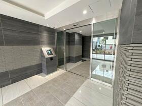 14/14 エントランス