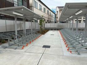 16/16 駐車場