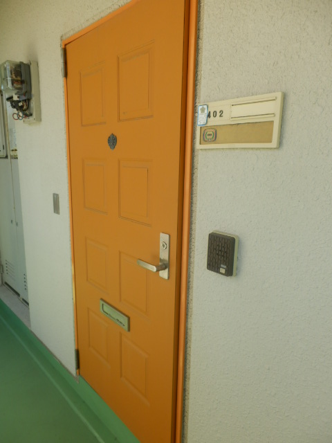 20/30 エントランス