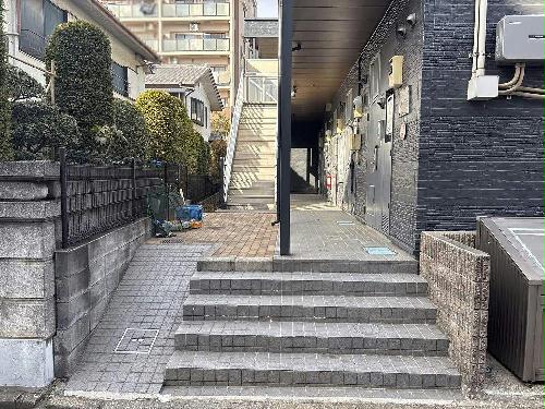 14/14 エントランス