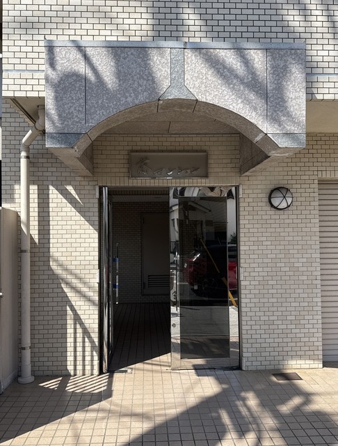 14/16 エントランス