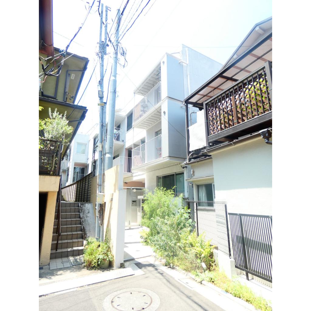 向丘・旬創館の外観