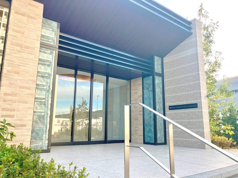 2/2 エントランス