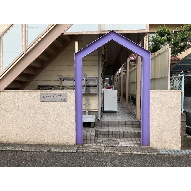 2/2 エントランス