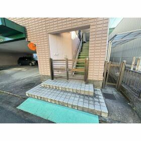 14/16 エントランス