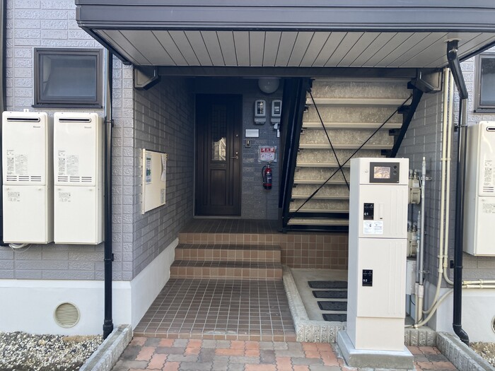 15/17 エントランス