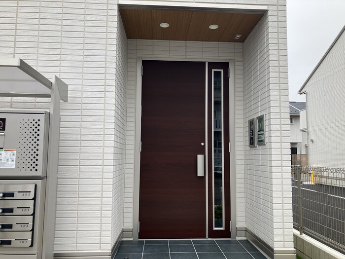 2/5 エントランス