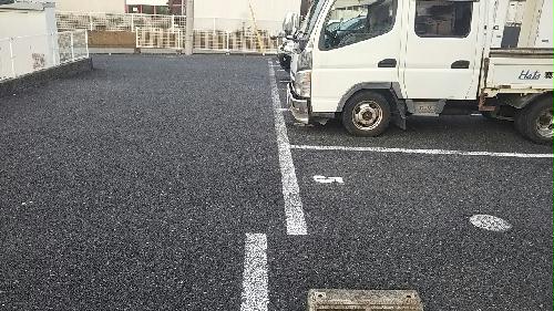 14/14 駐車場