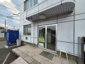 14/23 エントランス