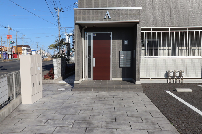 2/4 エントランス