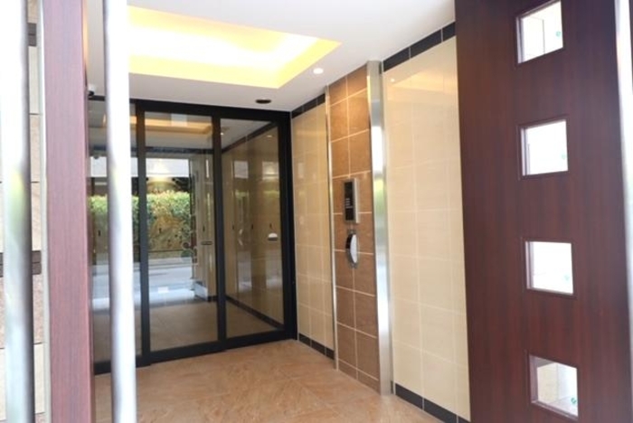 2/6 エントランス