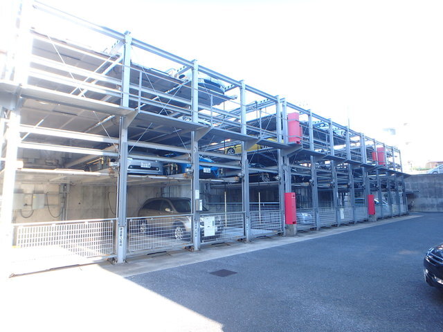 20/21 駐車場