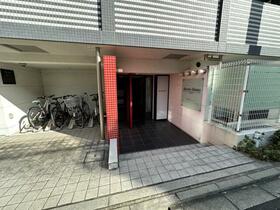 2/3 エントランス