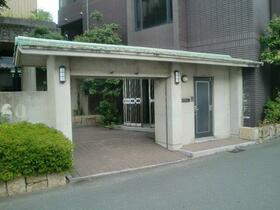 14/14 エントランス