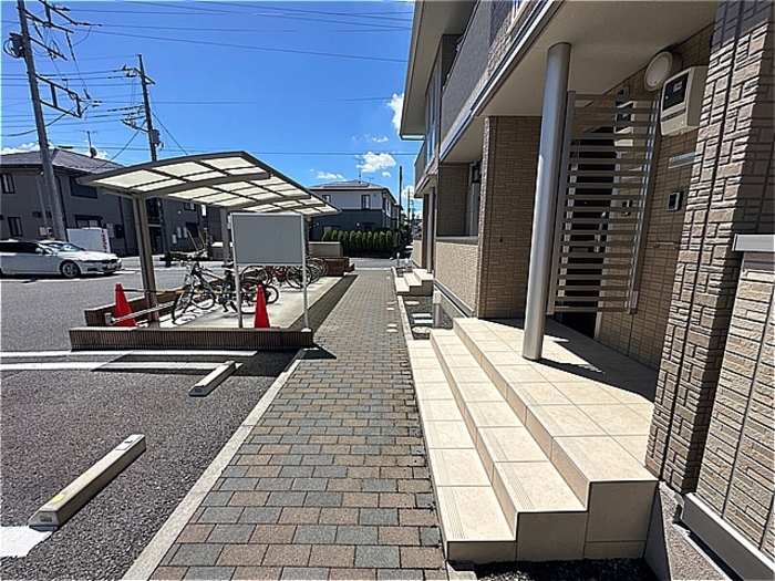 17/26 エントランス