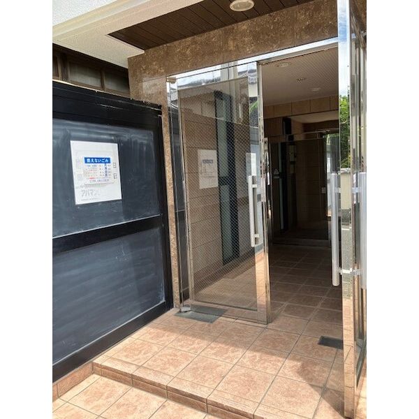 15/25 エントランス