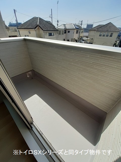 13/20 バルコニー