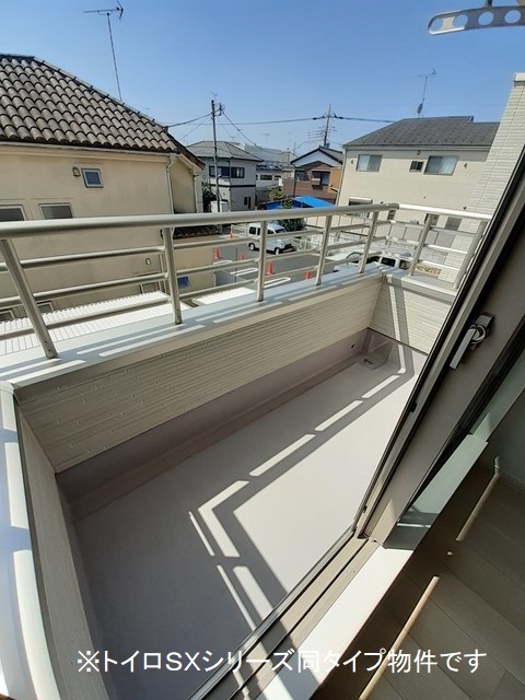 13/20 バルコニー