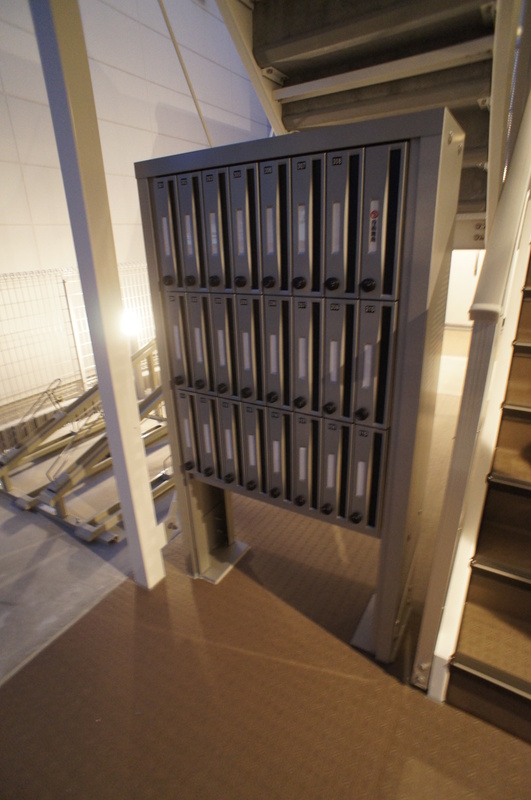 16/20 エントランス