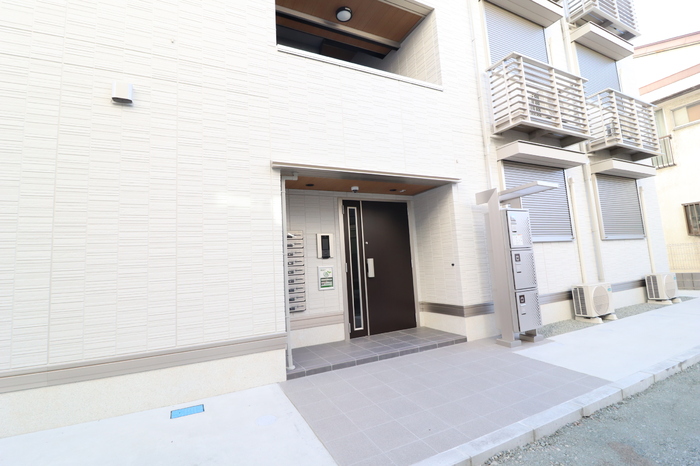 15/16 エントランス