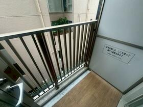 13/16 バルコニー