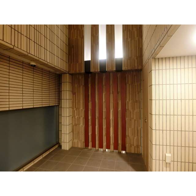 15/25 エントランス