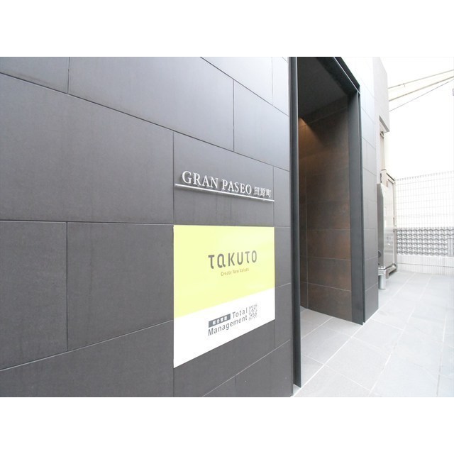 2/5 エントランス