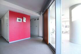 17/17 エントランス