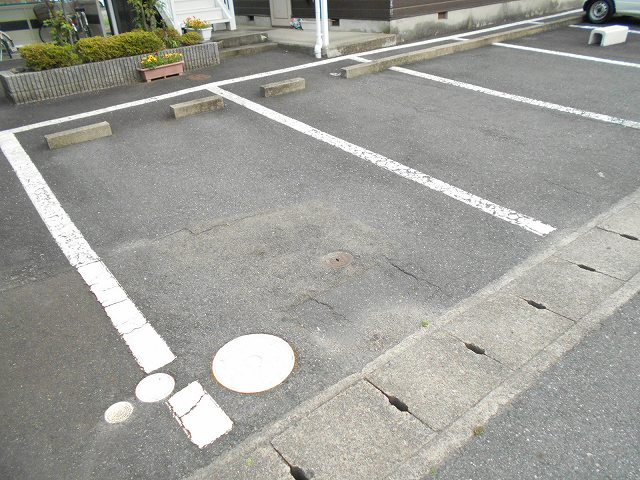 14/20 駐車場