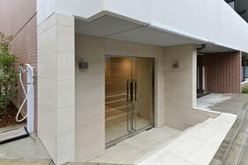 2/11 エントランス