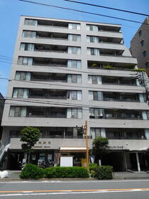 コスモシティ市ヶ谷の外観