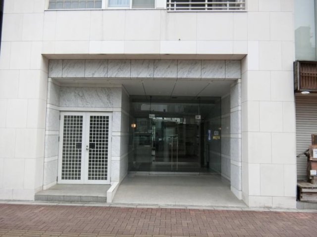 24/24 エントランス