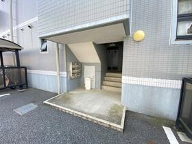 15/18 エントランス