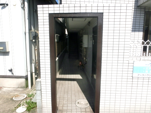 22/30 エントランス