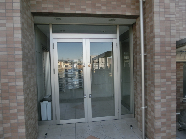 22/30 エントランス