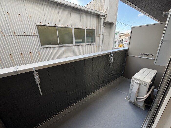 16/20 バルコニー