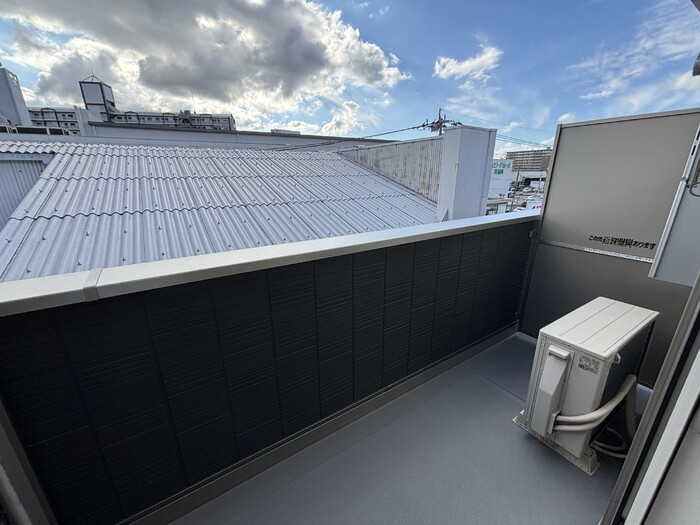 16/20 バルコニー