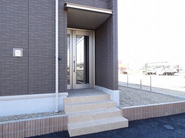 2/4 エントランス