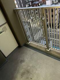 13/16 バルコニー