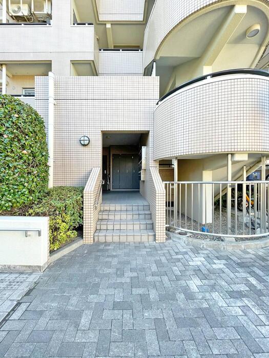 19/21 エントランス